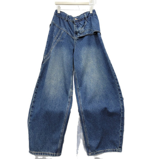 Front skirt barrel jean